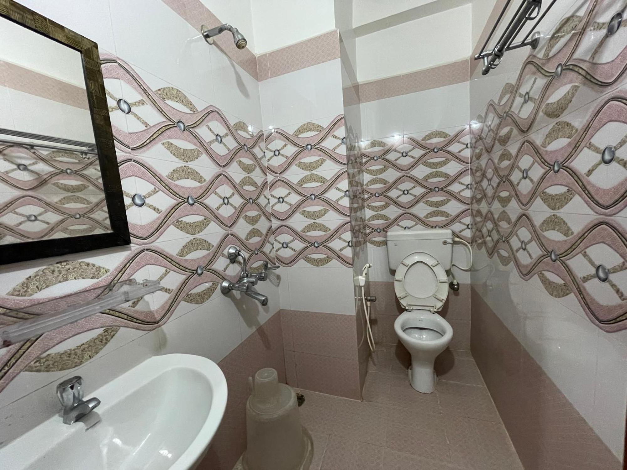 Hotel Golden Wave بوري المظهر الخارجي الصورة