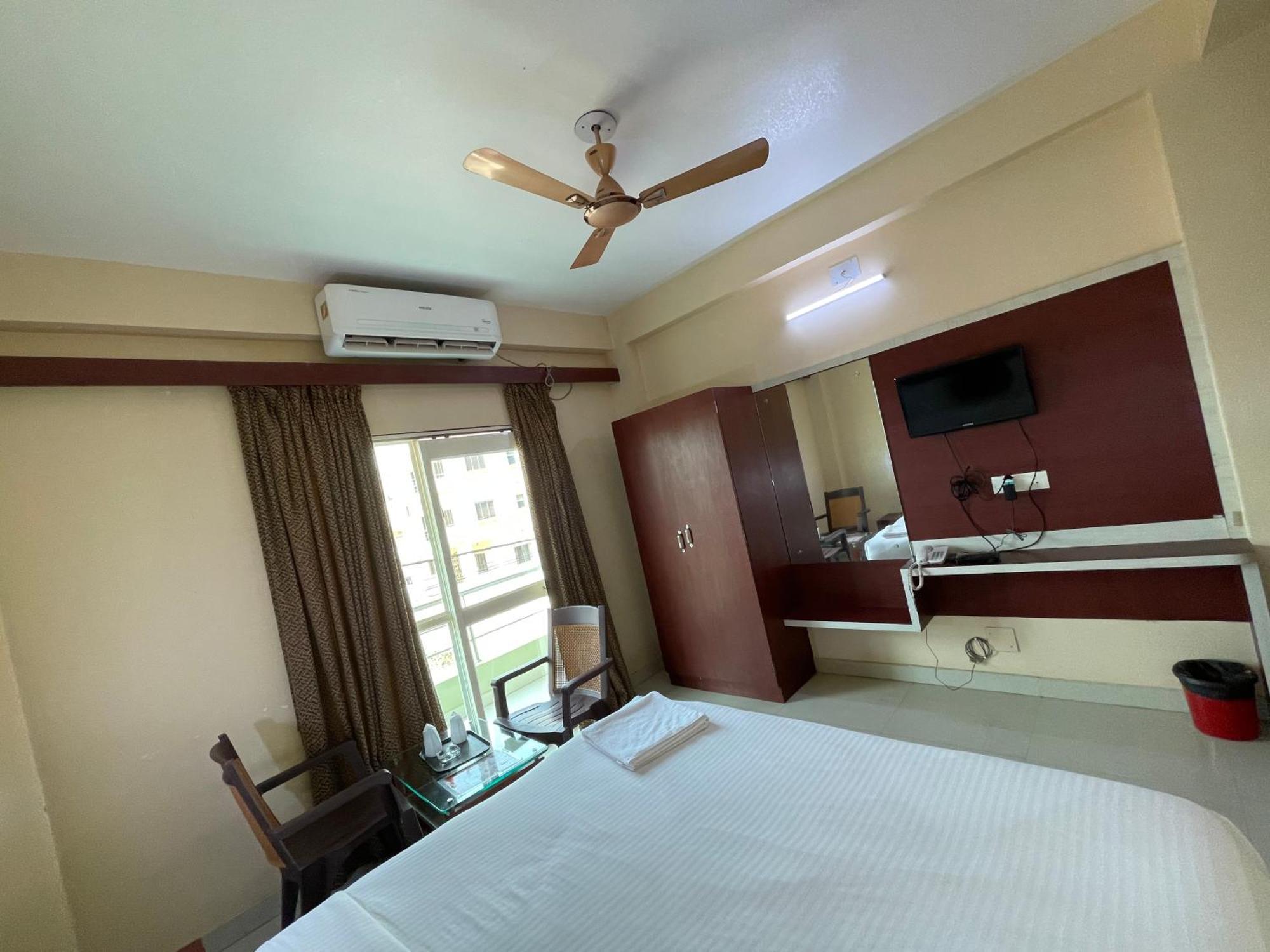 Hotel Golden Wave بوري المظهر الخارجي الصورة