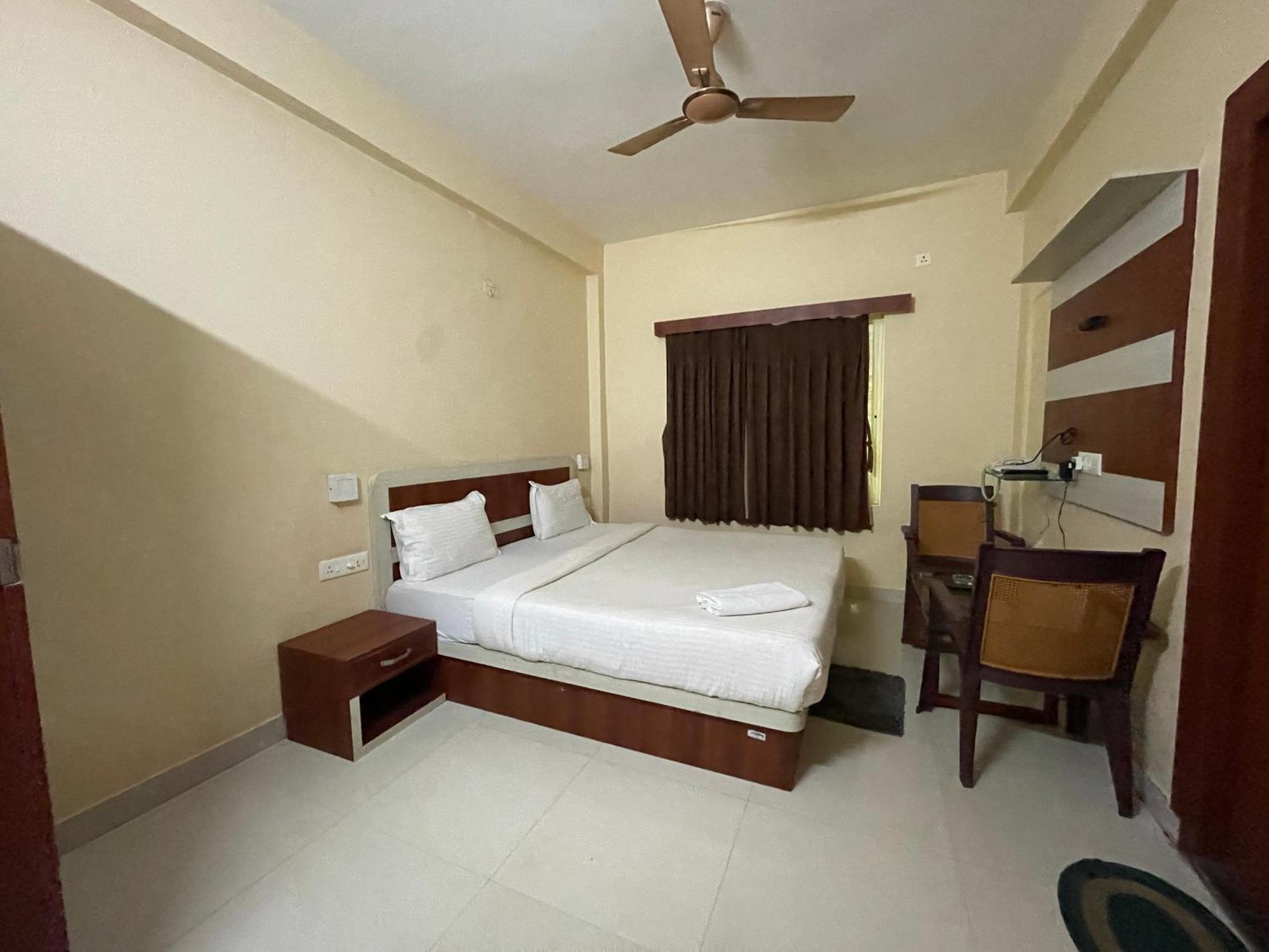 Hotel Golden Wave بوري المظهر الخارجي الصورة